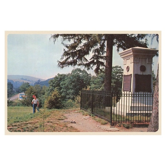 General Edward Braddock Gravesite in Uniontown Pennsylvania Postcard - Picture 1 of 3